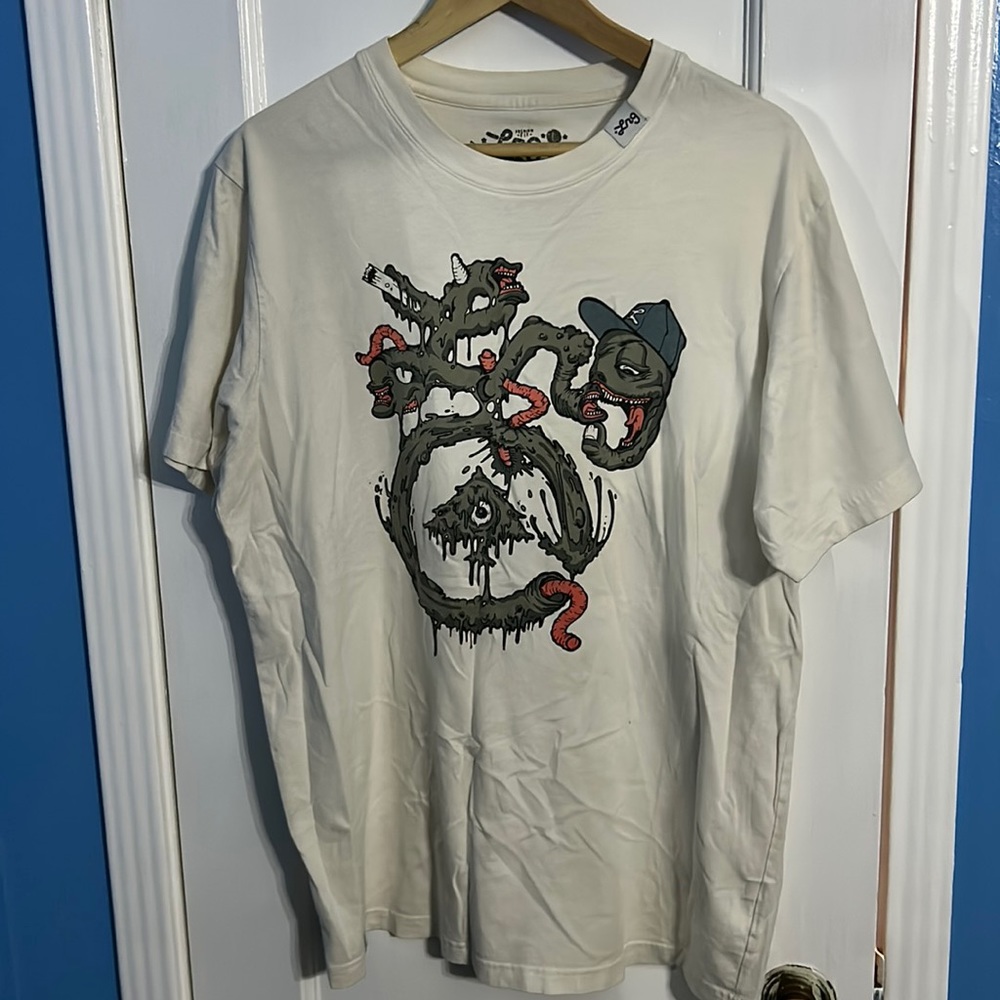 LRG t shirt